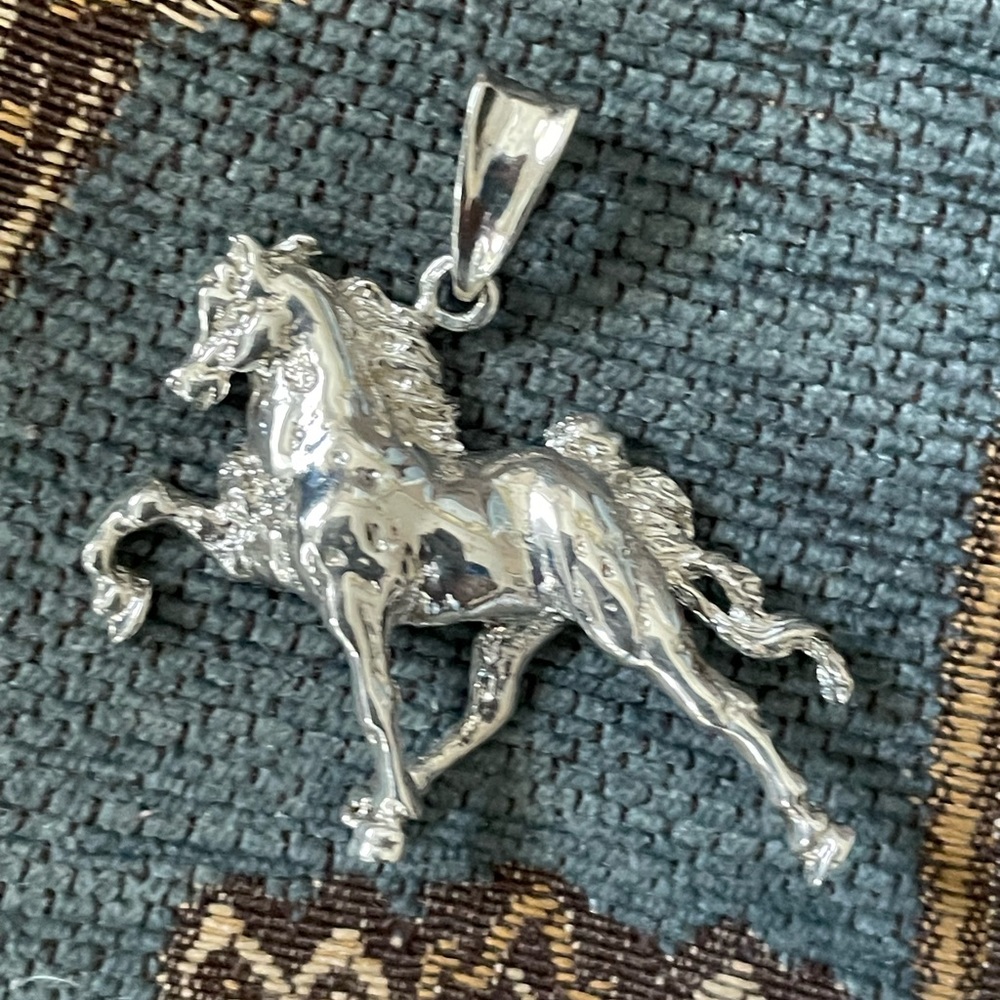 Two Silver Horse Pendants / Slides - Picture 4 of 6
